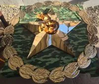 Звезда вечного огня - лавровый венок на заказ в Красноярске