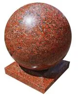Декоративный шар из красного гранита (518208) производство - сфера арт-объект ø 500 мм. монолит массив  в Красноярске